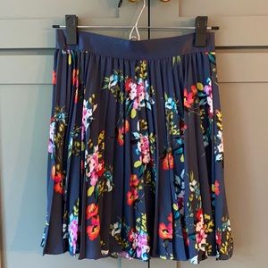 Express Floral Pleated Skirt.
